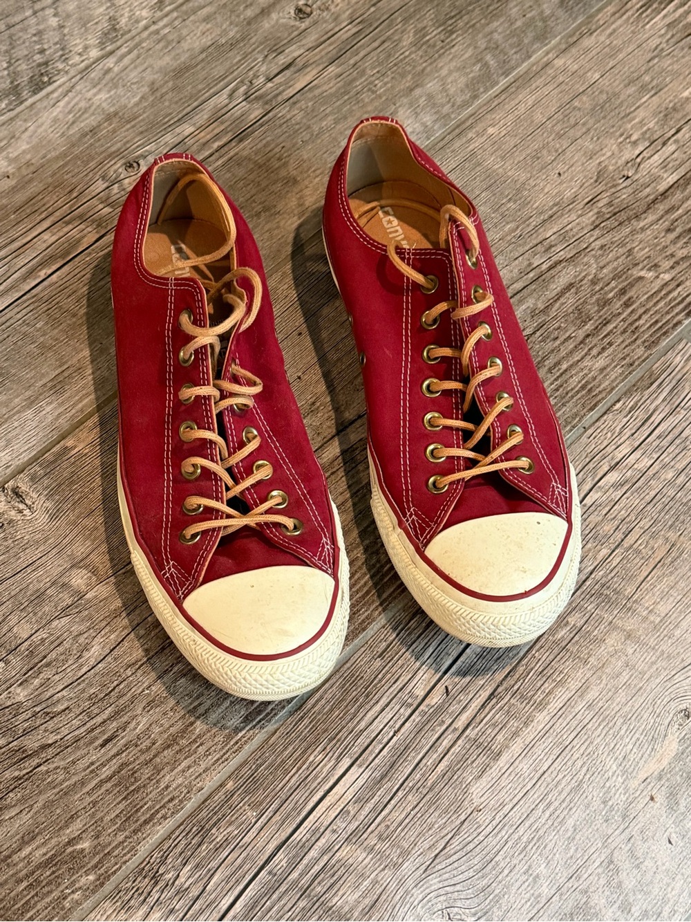 Converse Low-Top Sneakers in Burgundy with Cream Accents - Picture 2 of 6